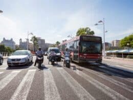 El futuro del transporte público en España exige 3.300 millones al año: ¿está el país listo para el gran salto eléctrico? Portal inmobiliario de noticias profesionales