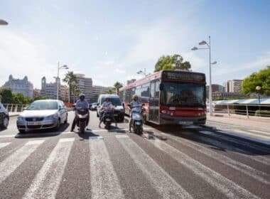 El futuro del transporte público en España exige 3.300 millones al año: ¿está el país listo para el gran salto eléctrico? Portal inmobiliario de noticias profesionales