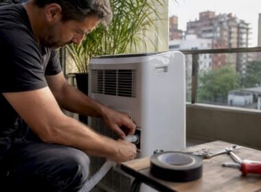 Colocación de aire acondicionado tipo split en casa