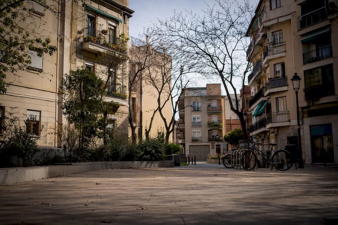 Bloque de apartamentos urbanos en zona de alta demanda de alquiler