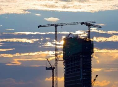 La Alarma Oculta en la Construcción: Se Pierden 100.400 Profesionales Cualificados en Solo un Año Portal inmobiliario de noticias profesionales