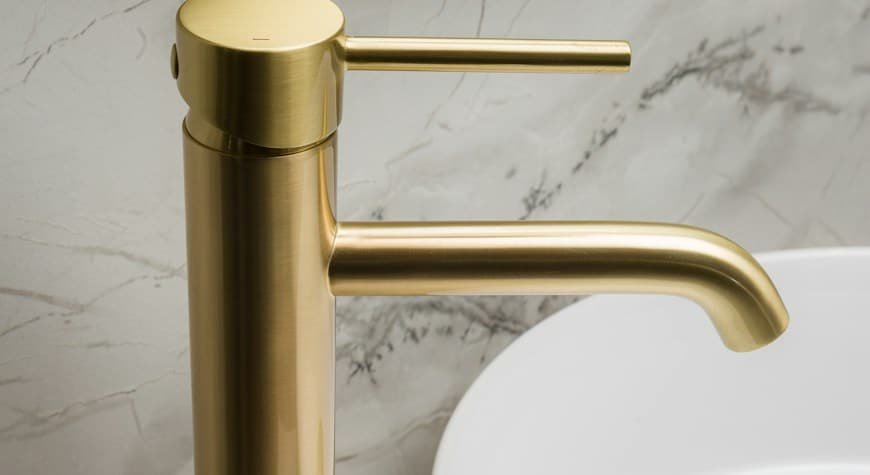 Cambiar grifo baño por un monomando instalado sobre un lavabo