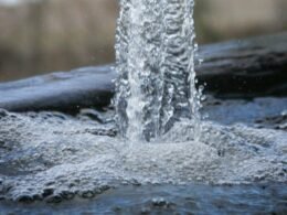 Golpe de ariete en una instalación con tuberías de agua