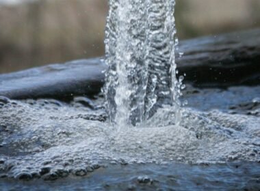 Golpe de ariete en una instalación con tuberías de agua