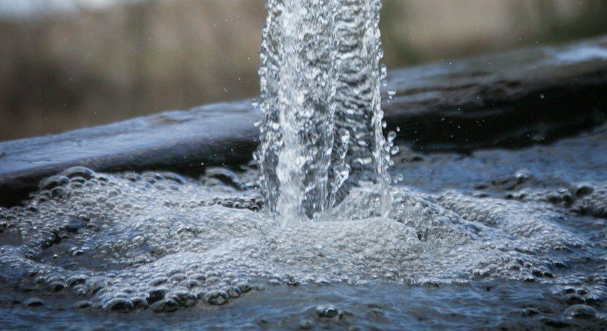 Golpe de ariete en una instalación con tuberías de agua