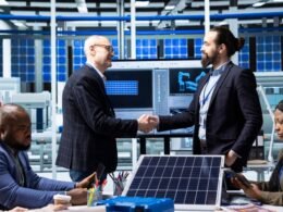PPA energía renovable en una reunión empresarial vinculada a proyectos fotovoltaicos