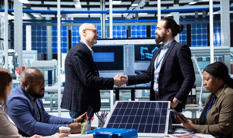 PPA energía renovable en una reunión empresarial vinculada a proyectos fotovoltaicos