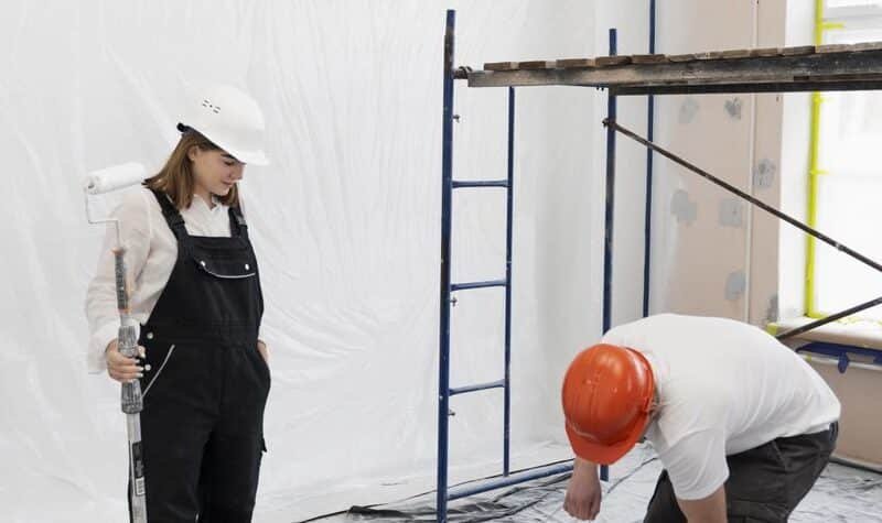 Reforma integral vivienda con trabajos interiores de renovación